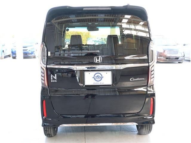 HONDA N BOX CUSTOM 2023 Image 31