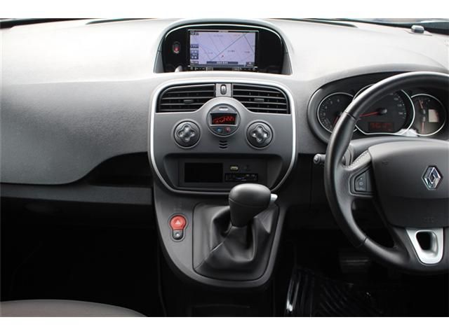 RENAULT KANGOO 2017 Image 31