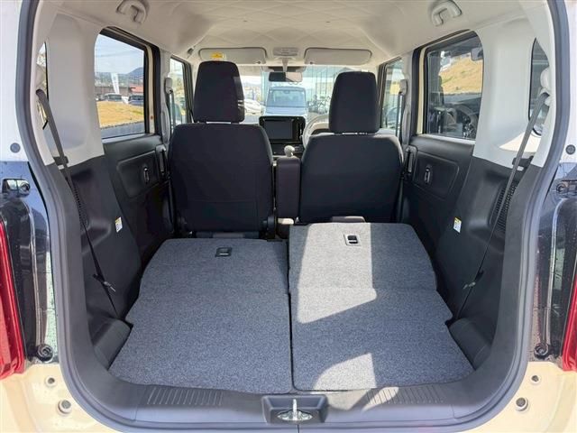 SUZUKI WAGON R SMILE 2025 Image 31