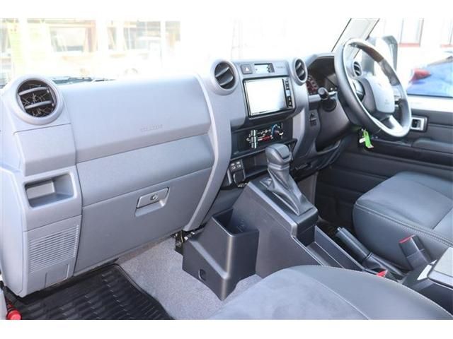 TOYOTA LANDCRUISER 70 2025 Image 31