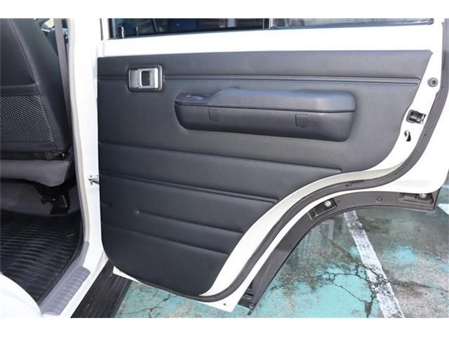 TOYOTA LANDCRUISER 70 2025 Image 31