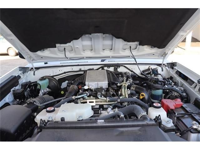 TOYOTA LANDCRUISER 70 2025 Image 31