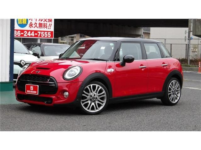 BMW MINI COOPER SD 5DOOR 2019 Image 31
