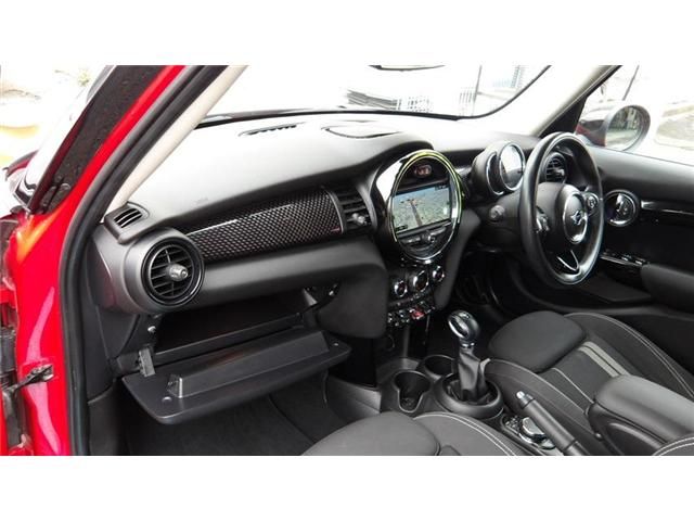 BMW MINI COOPER SD 5DOOR 2019 Image 31