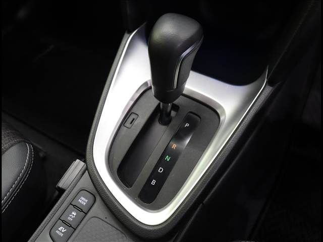 TOYOTA YARIS CROSS HYBRID 2024 Image 31