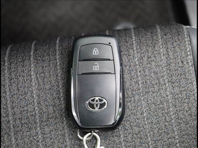 TOYOTA YARIS CROSS HYBRID 2024 Image 31