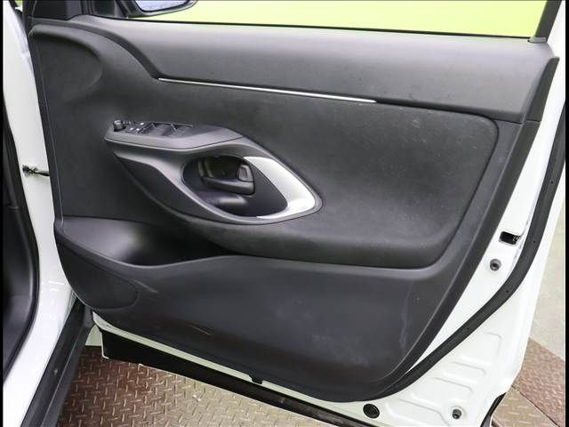 TOYOTA YARIS CROSS HYBRID 2024 Image 31