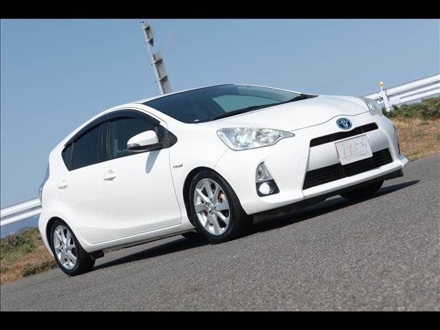 TOYOTA AQUA 2012 Image 31