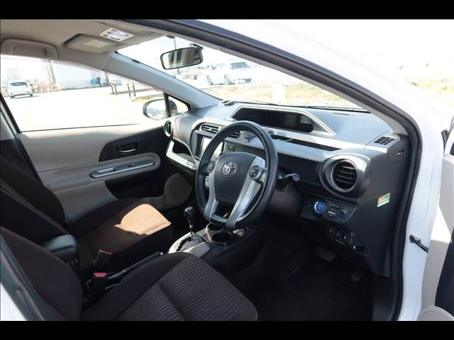 TOYOTA AQUA 2012 Image 31