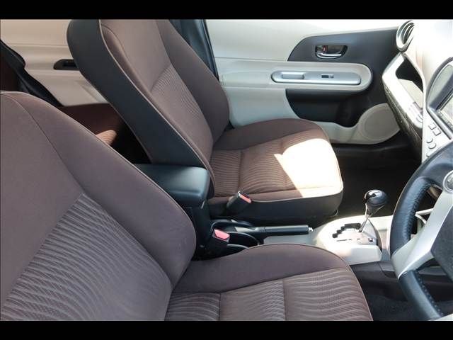 TOYOTA AQUA 2012 Image 31