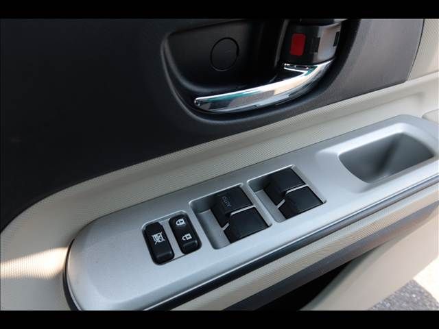 TOYOTA AQUA 2012 Image 31