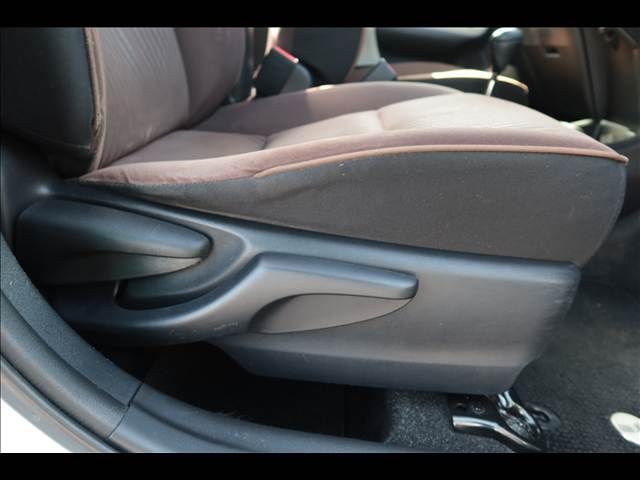 TOYOTA AQUA 2012 Image 31