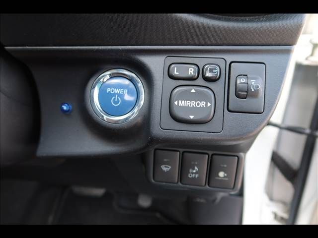 TOYOTA AQUA 2012 Image 31