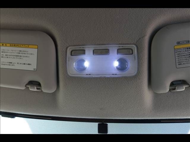 TOYOTA AQUA 2012 Image 31