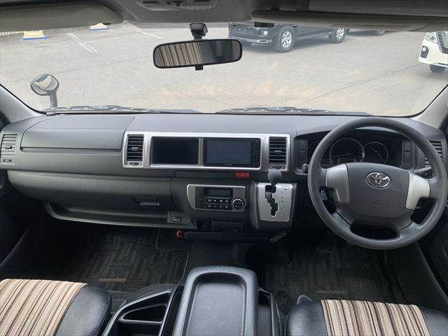 TOYOTA REGIUSACE VAN 2WD 2014 Image 31