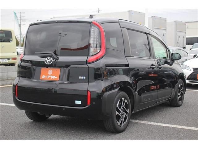 TOYOTA SIENTA HYBRID 2022 Image 31