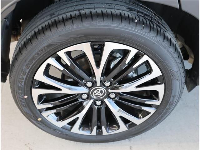 TOYOTA YARIS CROSS HYBRID 2025 Image 31