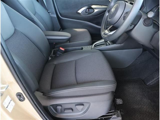 TOYOTA YARIS CROSS HYBRID 2025 Image 31