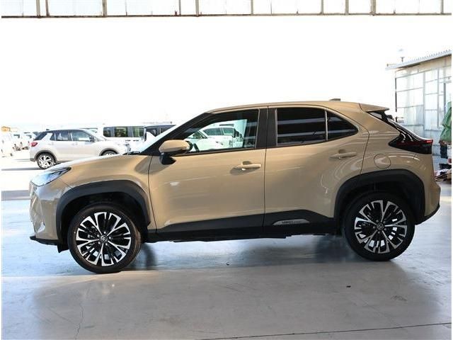 TOYOTA YARIS CROSS HYBRID 2025 Image 31