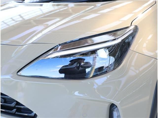 TOYOTA YARIS CROSS HYBRID 2025 Image 31