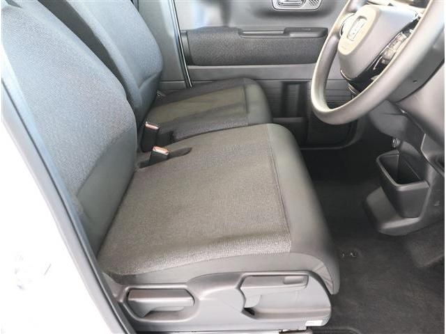 HONDA N BOX CUSTOM 2023 Image 31