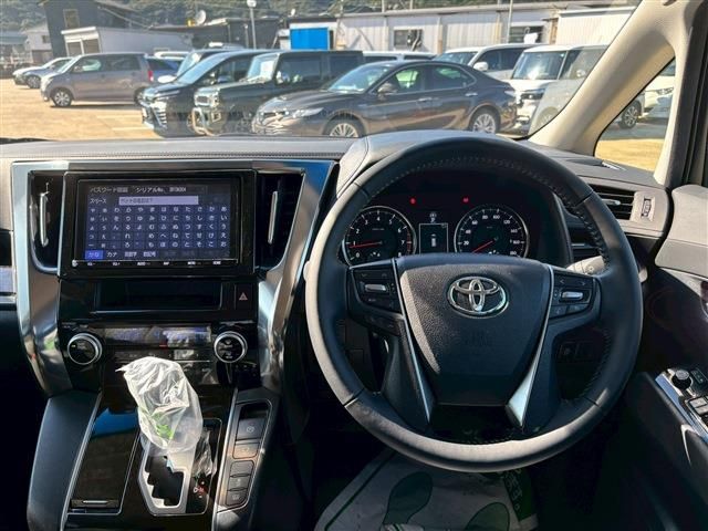 TOYOTA VELLFIRE 2015 Image 31