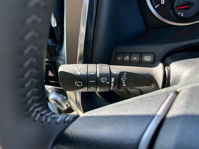 TOYOTA VELLFIRE 2015 Image 31