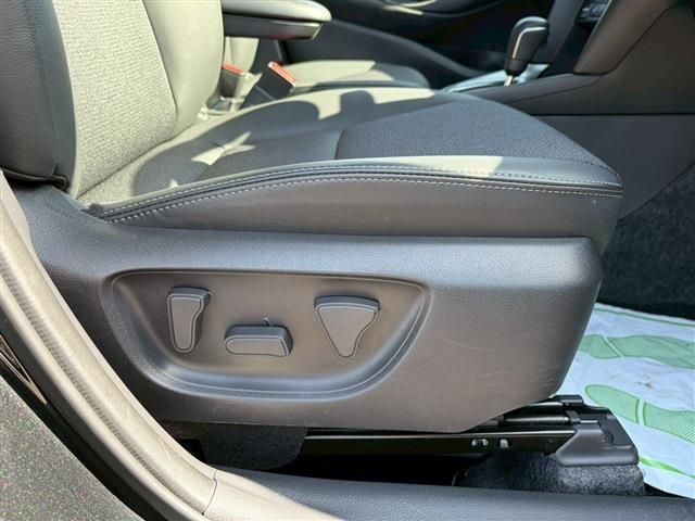 TOYOTA YARIS CROSS 2025 Image 31