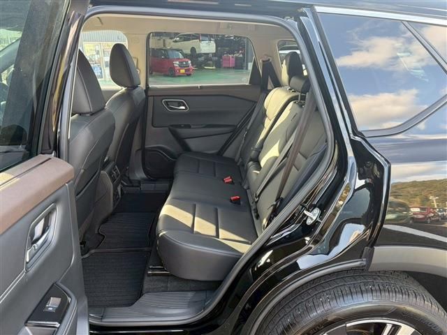 NISSAN X-TRAIL HYBRID 4WD 2025 Image 31