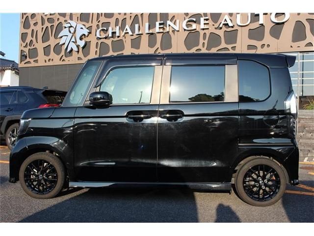 HONDA N BOX CUSTOM 2023 Image 31