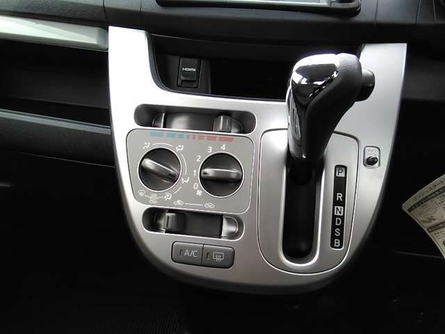 DAIHATSU MOVE 2014 Image 31