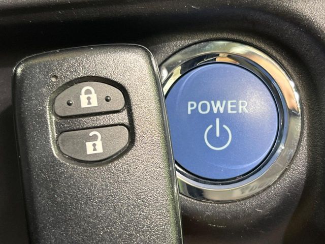 TOYOTA AQUA 2015 Image 31