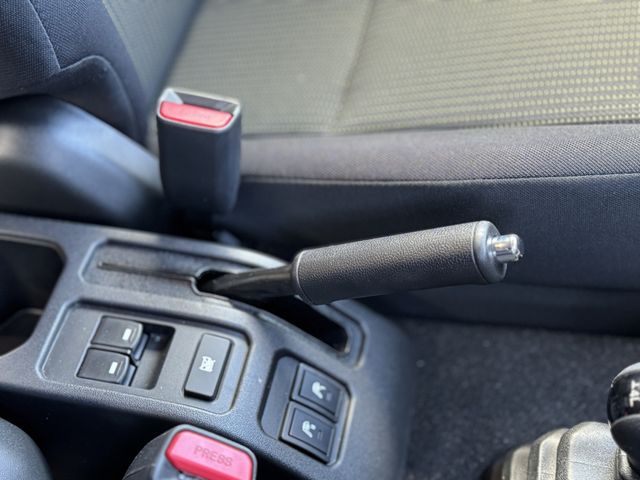 SUZUKI JIMNY NOMADE 2025 Image 31