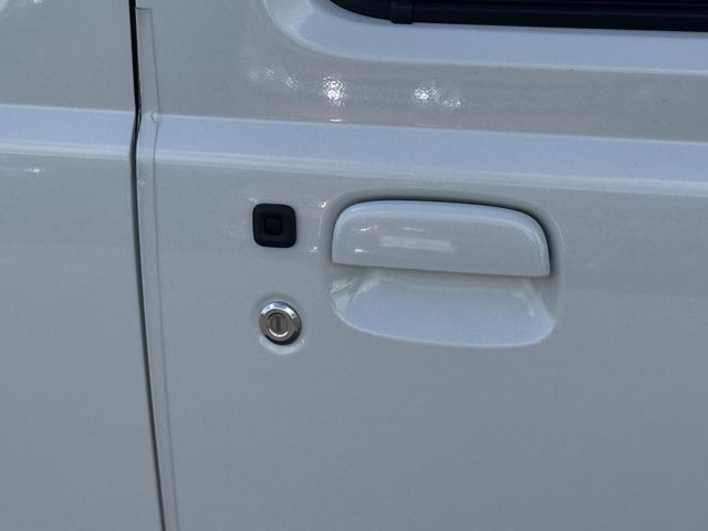 SUZUKI JIMNY NOMADE 2025 Image 31