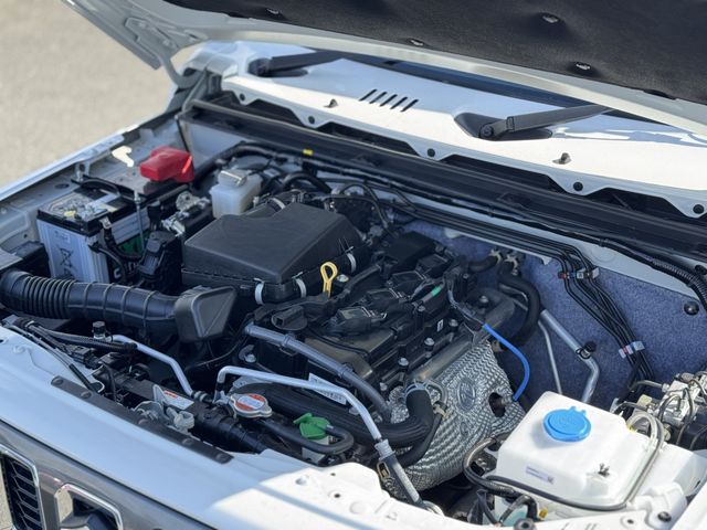 SUZUKI JIMNY NOMADE 2025 Image 31