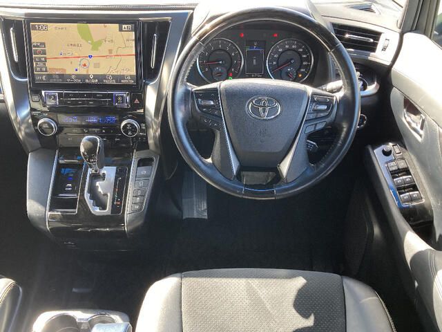 TOYOTA VELLFIRE 4WD 2017 Image 31