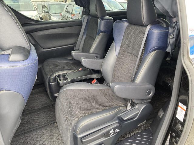 TOYOTA VELLFIRE 4WD 2017 Image 31