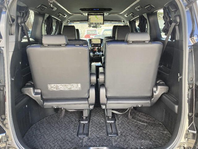 TOYOTA VELLFIRE 4WD 2017 Image 31
