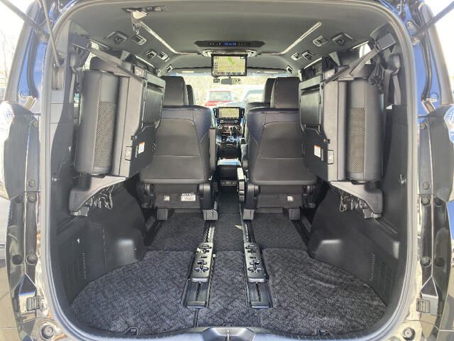 TOYOTA VELLFIRE 4WD 2017 Image 31