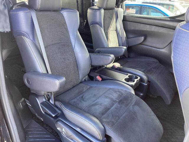 TOYOTA VELLFIRE 4WD 2017 Image 31