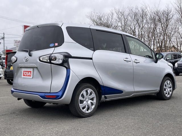 TOYOTA SIENTA 4WD 2015 Image 31