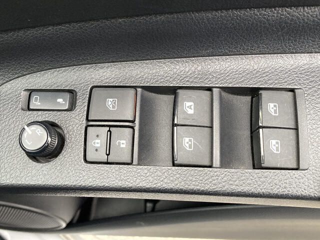 TOYOTA SIENTA 4WD 2015 Image 31