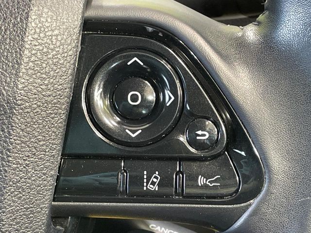 TOYOTA PRIUS 2019 Image 31