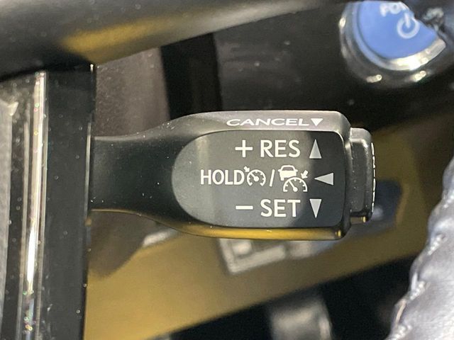 TOYOTA PRIUS 2019 Image 31