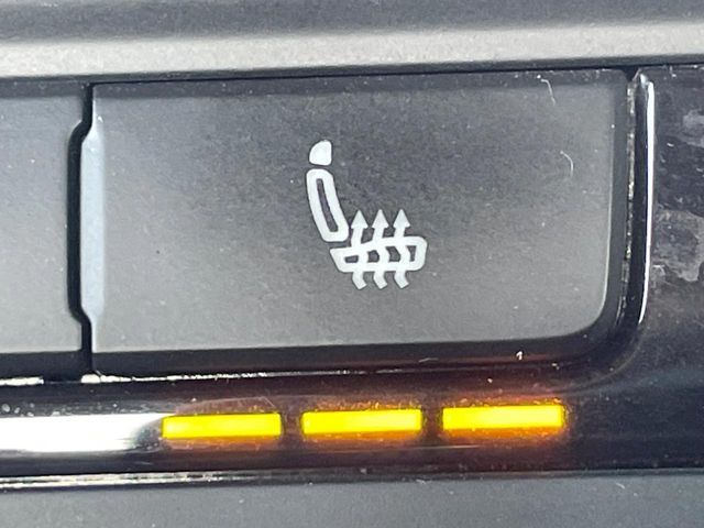 VOLKSWAGEN THE BEETL 2015 Image 31