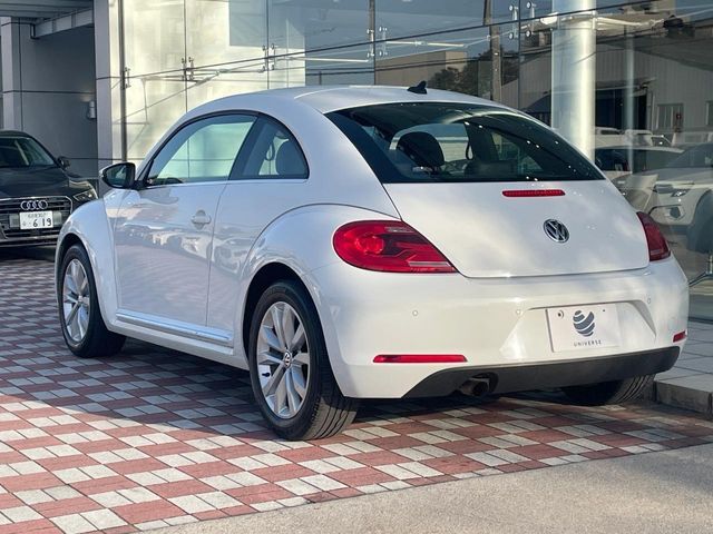 VOLKSWAGEN THE BEETL 2015 Image 31