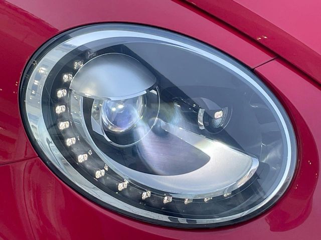 VOLKSWAGEN THE BEETL 2015 Image 31