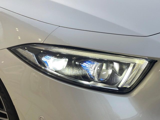 MERCEDES BENZ CLS CL 2019 Image 31