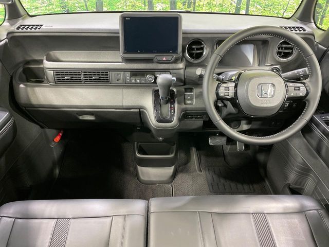 HONDA N BOX CUSTOM 2024 Image 31