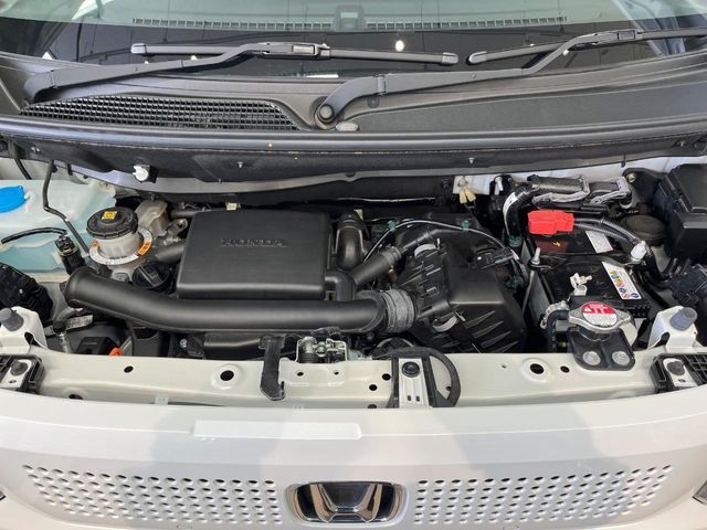 HONDA N BOX 2024 Image 31